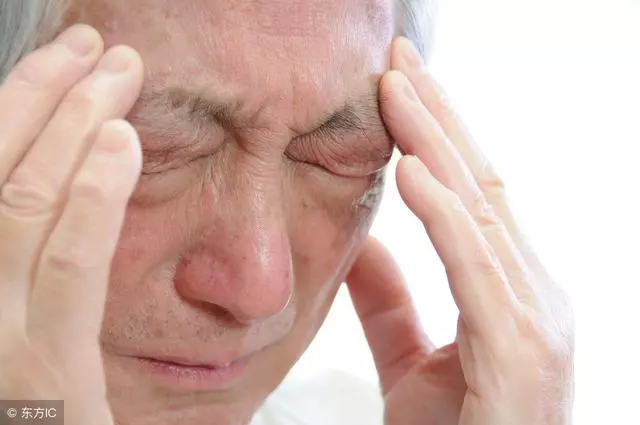 脖子越粗血管越差,腦梗要來,磨1種子泡水飲,血管通暢平安無事