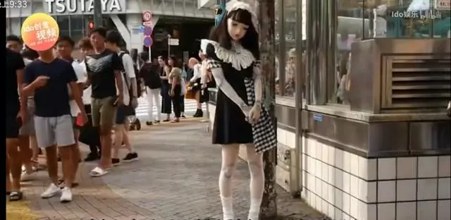 日本女孩把自己弄成真人娃娃,花了9年時間,走在街上引人圍觀