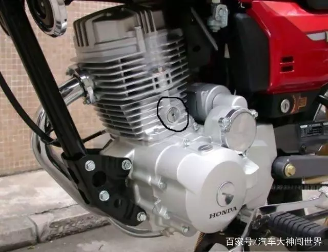 摩托車發動機是鏈條機好還是頂杆機好?很多車友理解錯,答案簡單