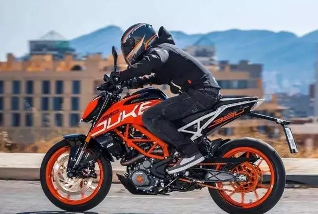 新手入門該選什麼摩托車?這4款堪稱2018最強機車!