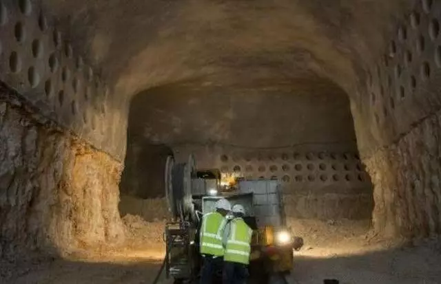 以色列首次投入「地震武器」,地道立馬失效:32條坑道躺滿死者