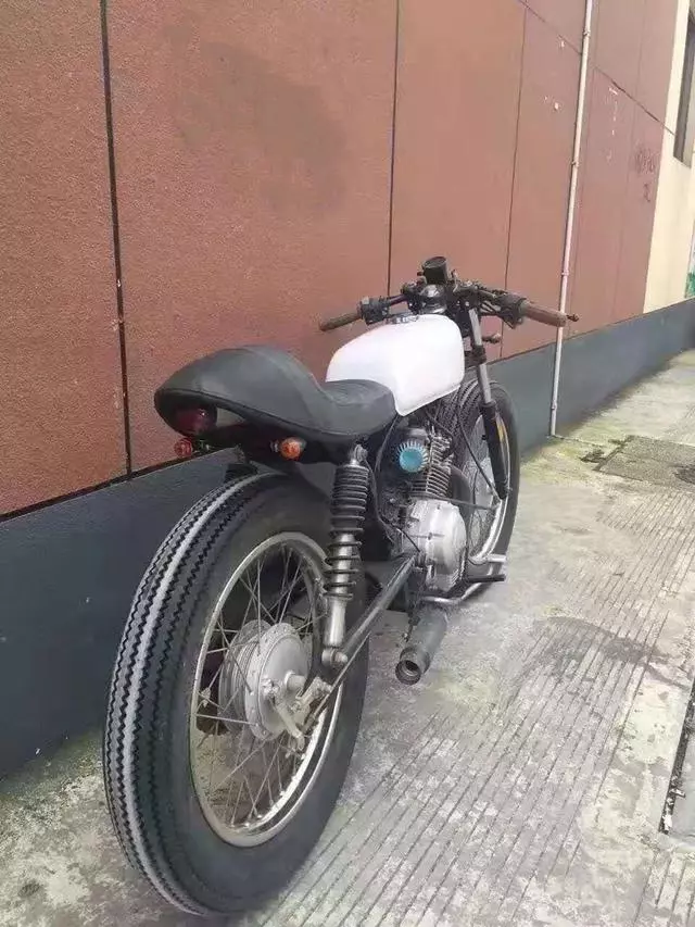聽說以前這款摩托車一箱油可以跑800公里?