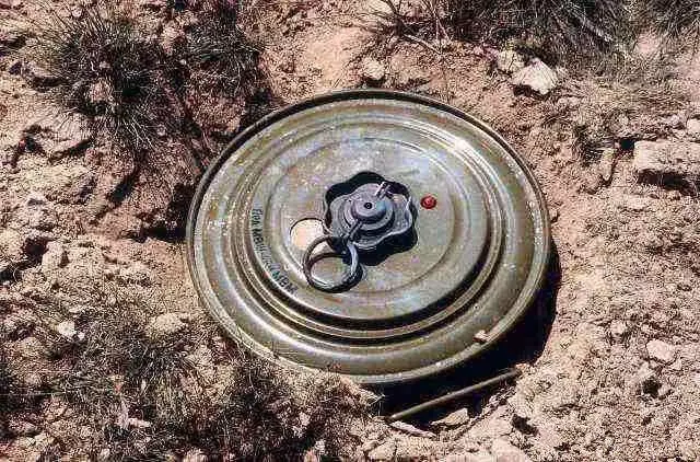 印軍誤入地雷區,防地雷車被炸飛:傷亡慘重,本想防巴方人員