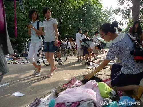 我媽為了給弟弟買房娶媳婦,把我「賣」給了陌生男人