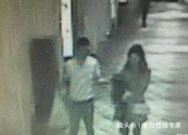 男子照顧植物人妻子八年,晚上監控拍下的那幕,讓人無法接受