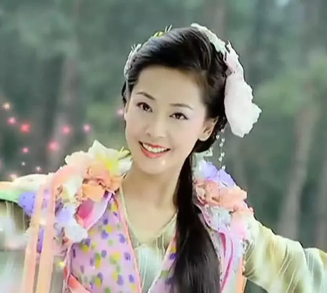 為給張衛健生孩子打針排卵,身材走樣似大媽,如今又美成仙女!