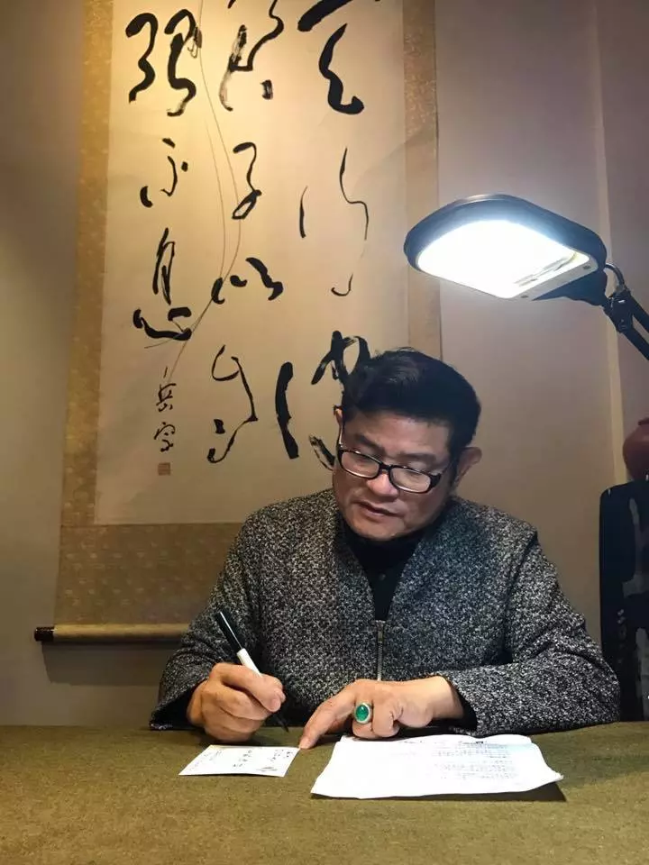 許效舜3病纏身看盡人生! 備遺書買塔位怕「突然走了」 主動找朋友和解:別成為來生包袱