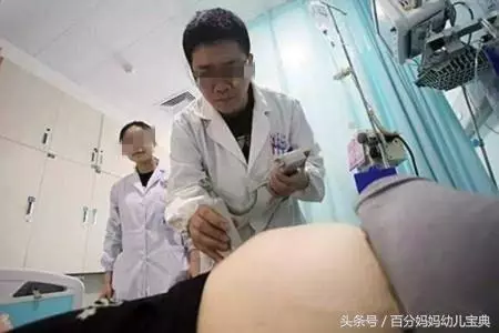 23歲孕媽陣痛分娩36小時,「砰」一聲巨響,出來的竟然不是寶寶!