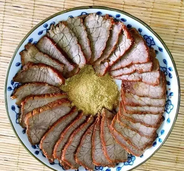 五香鹵牛肉五香鹵牛肉