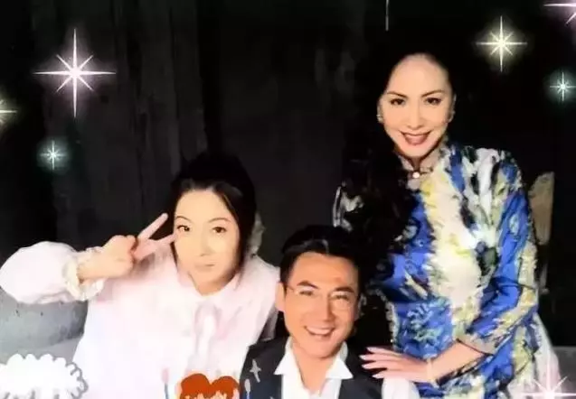 田麗:「不能給我愛情,還來分我的麵包」51歲勇敢離婚2次的她,依舊美如仙