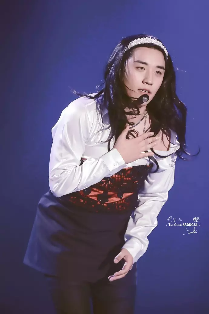 [BigBang][分享]181216 在大阪提前到來的聖誕節紅紅火火的麋鹿勝利