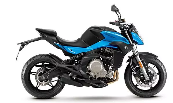 新款黃龍600VS新款春風650