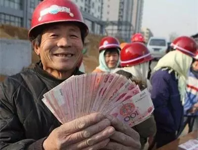 女兒考上清華向父親報喜,父親忘掛電話,得知真相,女兒癱在地上