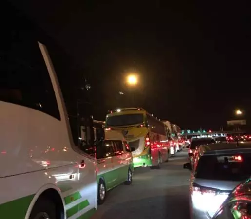 【賽到你媽媽都不認得】馬新第二通道「變」大型泊車場
