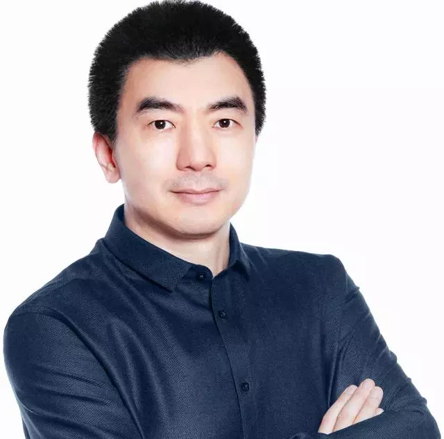 一個小動作,治療膝關節疾病,還能養肝強腎,厲害了!