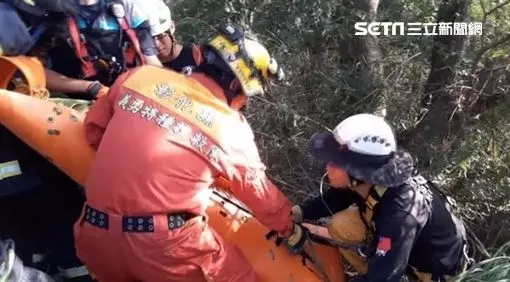 驚險!阿嬤為撿蛋摔20米山谷險送命