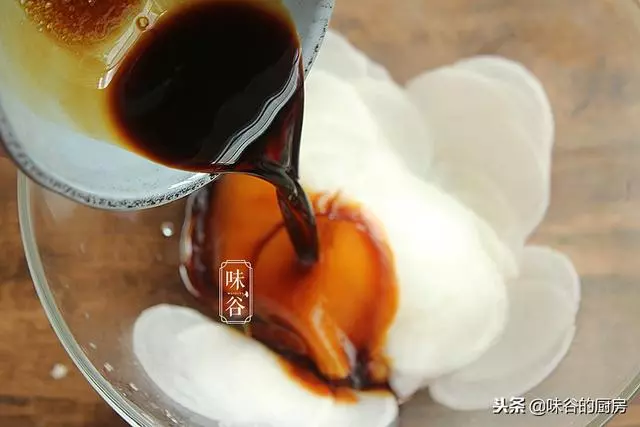 教你做秘制腌蘿卜,學會這做法,拿肉都不換,香脆嫩爽,實在好吃