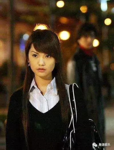 「童顏娃娃臉」女星素顏大PK!34歲的楊丞琳,36歲的阿SA,36歲的林依晨,都不如她的37歲!