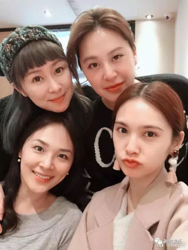 「童顏娃娃臉」女星素顏大PK!34歲的楊丞琳,36歲的阿SA,36歲的林依晨,都不如她的37歲!