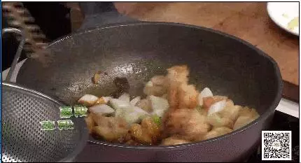 酸甜微辣大蝦仁,醬汁的配比要記牢 | 杏仁蝦球