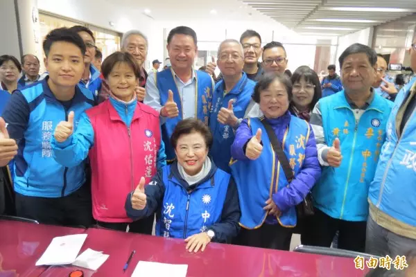 「秀燕有智慧」!拚補選 盧秀燕與沈智慧合拍宣傳照