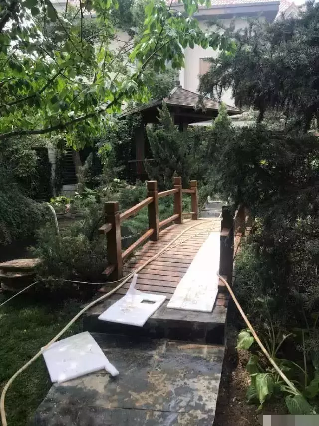 大S曝李湘豪宅,超大草坪盪鞦韆,別墅室內按電梯,裝修被吐槽土!