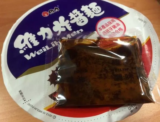 吃了2X年才知道...維力炸醬麵「隱藏版吃法」有夠猛 網友試過激推:神好吃