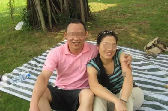 老公接婆婆來城裡住,周末鄰居說的一番話,妻子飲泣吞聲回家