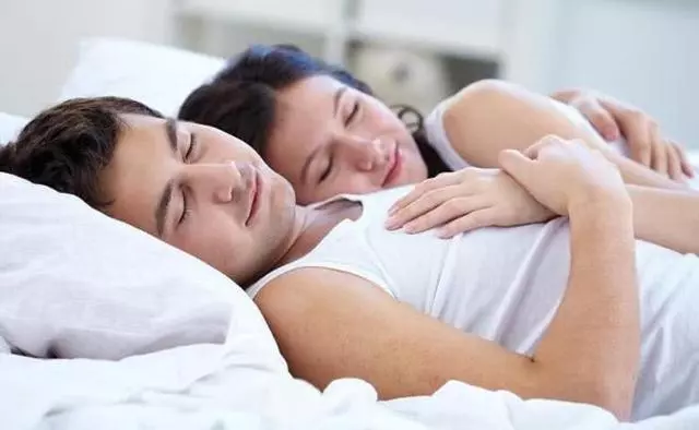 「出軌離婚後,娶了情人才明白髮妻的好」,一位46歲男人的悔悟