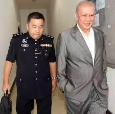 最新勁爆【馬哈迪對於馬六甲前首長加入】終於回應了!