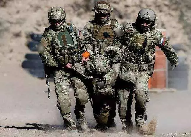 敘東部唯一醫院被美軍炸毀,俄羅斯氣壞了:美軍基地遭突襲