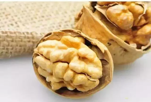提醒 | 10大堅果食用禁忌:為了健康,請花兩分鐘看完!