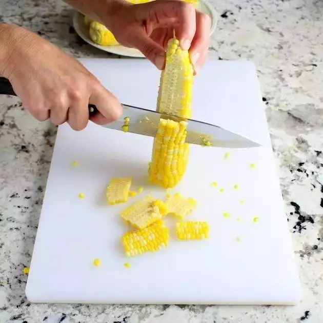 如何把玉米煮的又香又甜?吃剩的玉米要怎樣煮?來教你幾款玉米做法!!