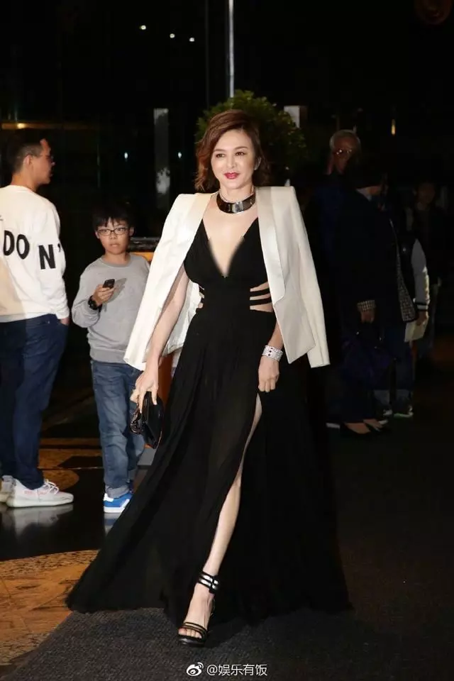 向華強70歲生日港星全來了!關之琳、劉嘉玲像在走紅毯,古天樂真帥!