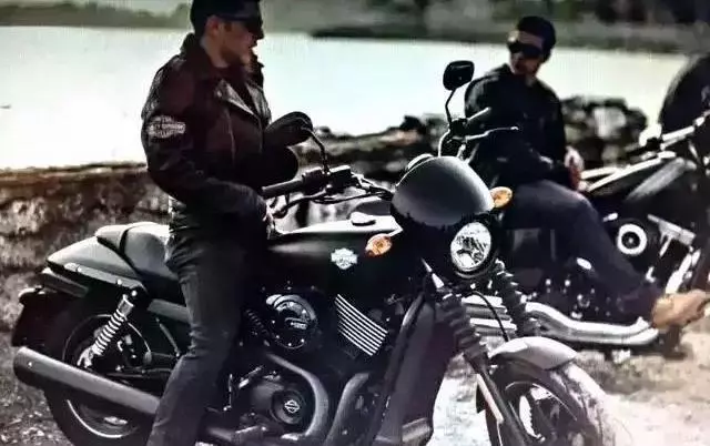 快來騎摩托車,受益匪淺!