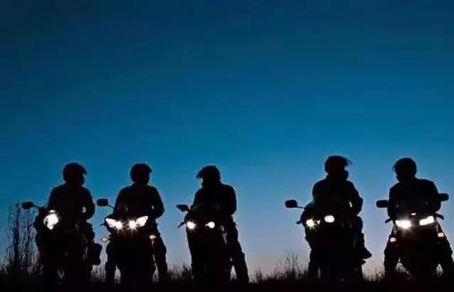 快來騎摩托車,受益匪淺!