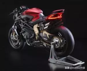 米蘭車展票選最美車款奧古斯塔「BRUTALE1000 Serie Oro」