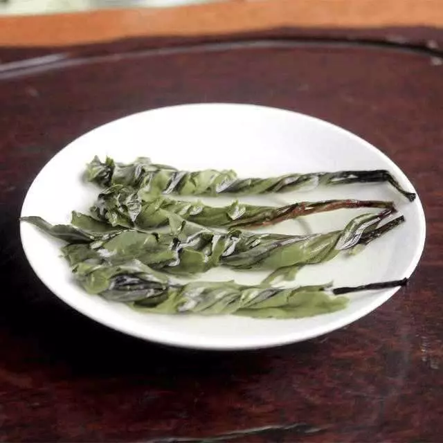 血壓高了一定要知道,腦血管破裂前的幾個徵兆,關鍵時刻能救你一命