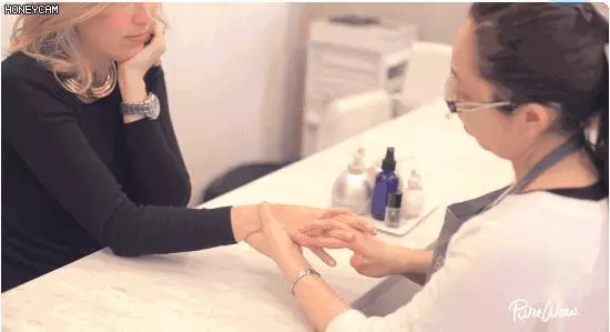 每天花5分鐘像「這樣子」按摩手掌,省了很多買藥錢!趕快學起來吧~~