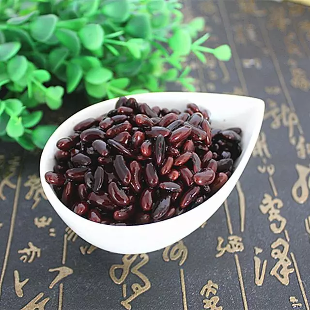 女人「這處」越凸出,濕氣越重,吃「它」,大肚腩消失,氣色得改善,濕氣也沒了
