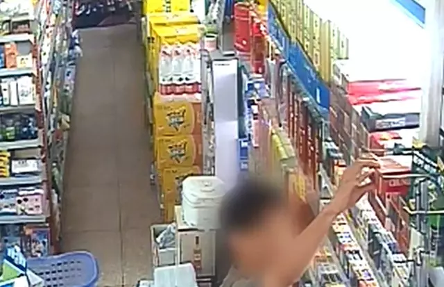 溝通很重要!聽完「爸爸一句話」21歲男狂偷過萬奢侈品 父悲:會借錢還清的