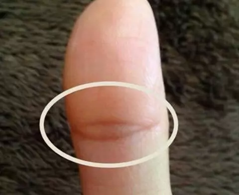 我居然和佛祖如來攀上了「親戚」?大拇指上的佛眼紋