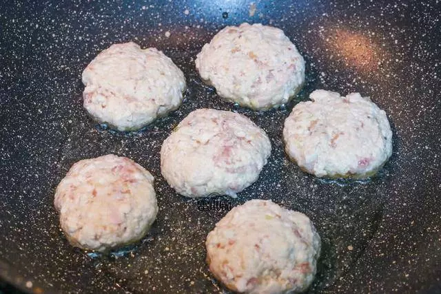 這個早餐不一樣,噴香又補鈣,孩子吃它身體棒!