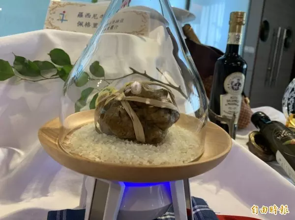 肯定永平小廚神摘金手獎 廠商當伯樂送10萬白松露練菜