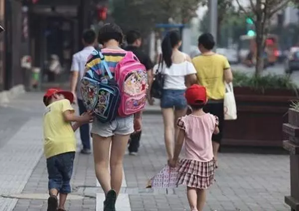 這3種父母,你對孩子做得越多,他越反感,長大越難出息!