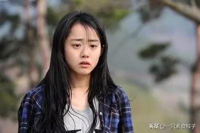 結婚六年,妻子卻從不回娘家,直到兒子提醒我看監控,我叫出了聲