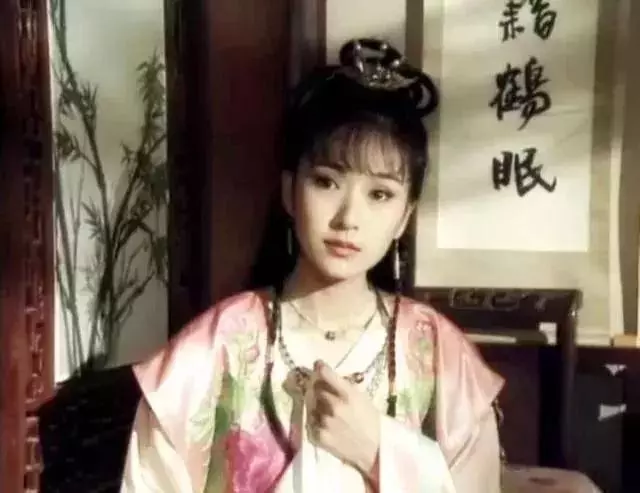 曾是台灣「第一媳婦」,從影25年塑造無數經典,現52歲仍未婚