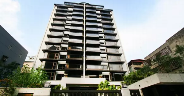 16歲背父債3千萬,如今成為身家15億女王,她霸氣的說「我就是豪門」!