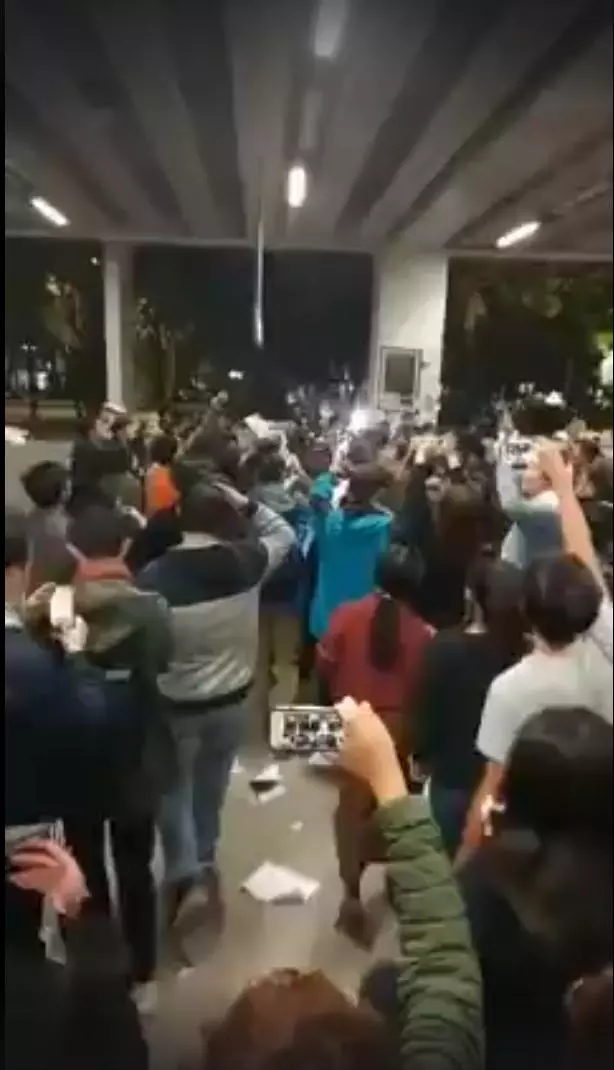 不滿學運時被暴力驅逐 江宜樺台大演講遭學生抗議
