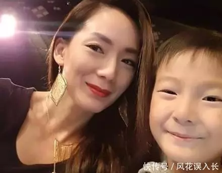 又一女星宣布離婚,曾患上抑鬱症想自殺,如今瘦到脫相完全認不出!